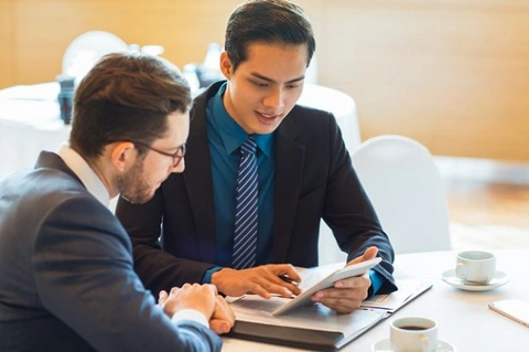 Ảnh 7: Tư vấn thiếu chuyên nghiệp và không đồng nhất
